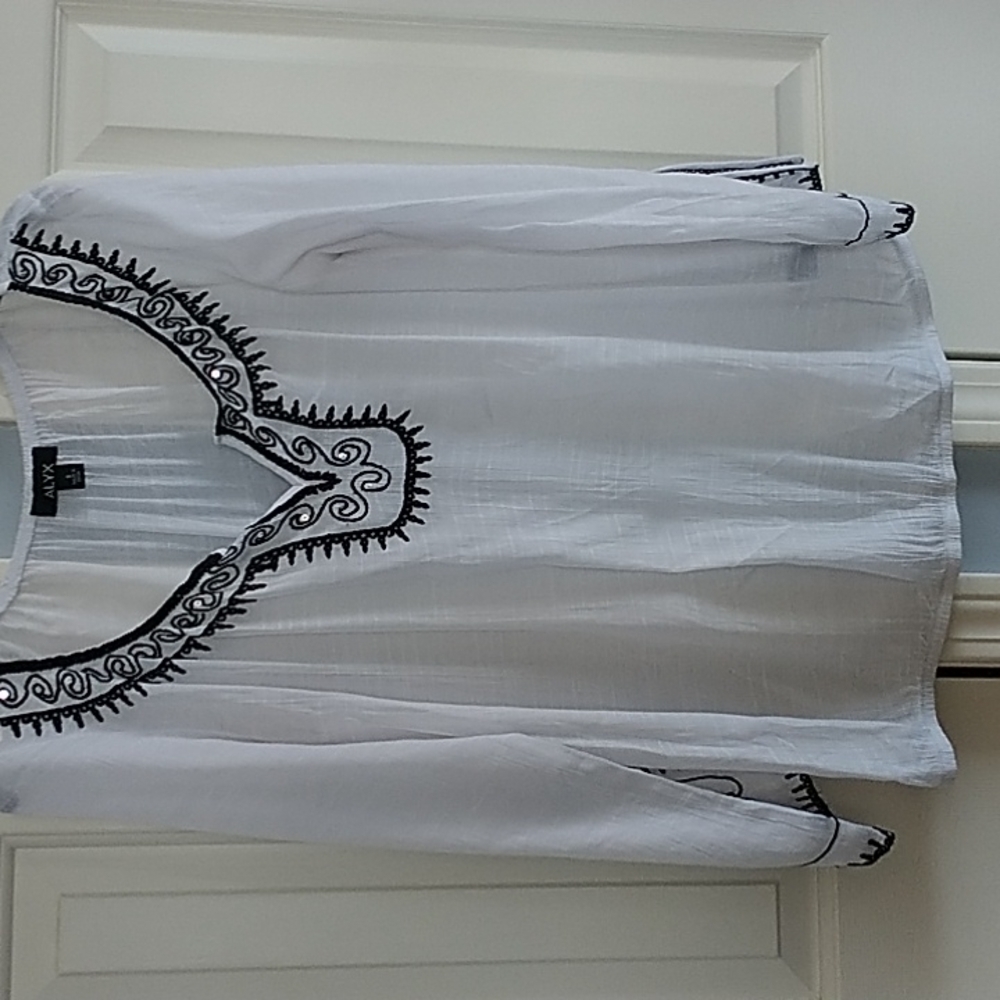 Alyx Boho V Neck White Gauzy Top sz S - Picture 9 of 12